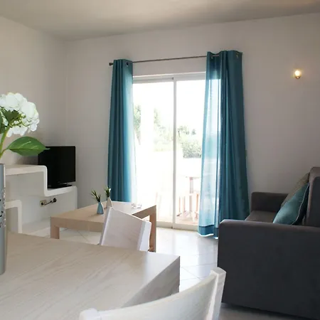 Agua Branca Aparthotel 3*
