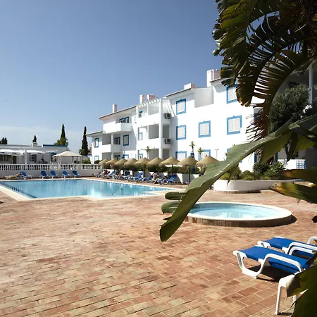 Agua Branca Aparthotel 3*