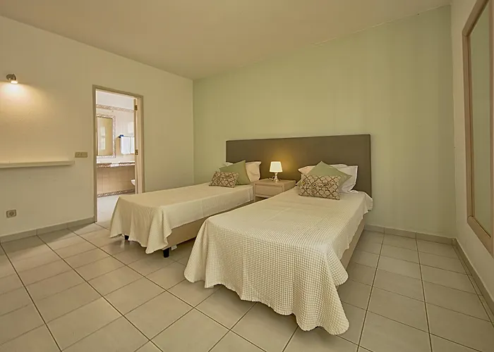 アパートホテル Agua Branca ラゴス