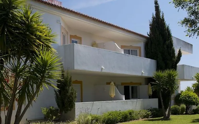 アパートホテル Agua Branca ラゴス