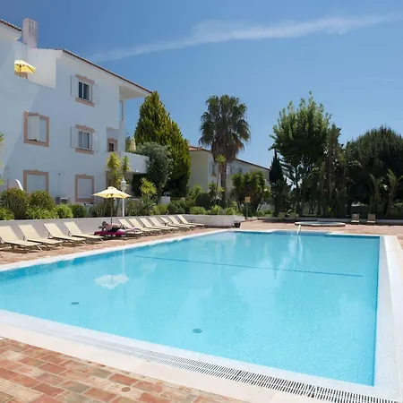 Agua Branca Aparthotel